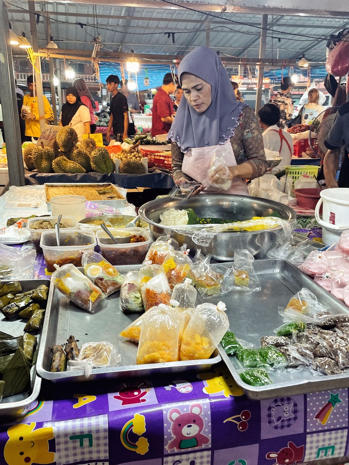 Klong Haeng Saturday Market, Krabi