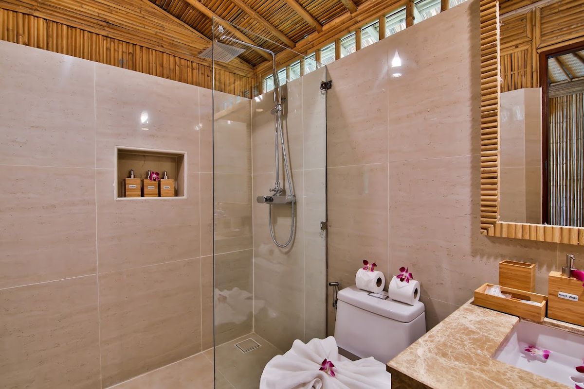 Phi Phi CoCo Beach Resort facilities in Ao Nam Mao